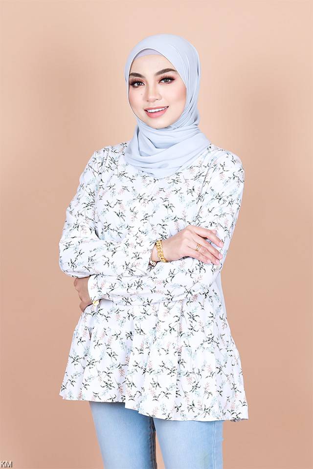 QA-838 - Front Button Line Blouse White Flower